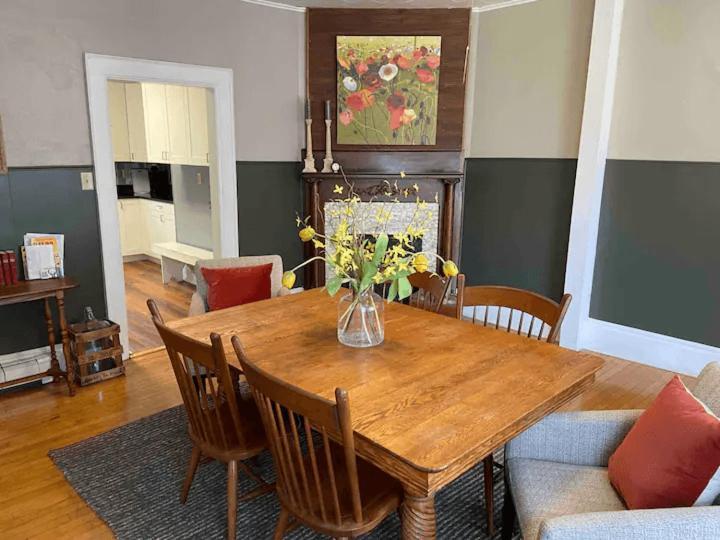 Cozy 3 & 4 Bed Home 2 Blocks To Hospitals & Lambeau Green Bay Bagian luar foto