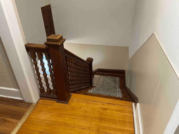 Cozy 3 & 4 Bed Home 2 Blocks To Hospitals & Lambeau Green Bay Bagian luar foto