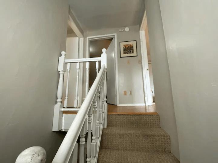 Cozy 3 & 4 Bed Home 2 Blocks To Hospitals & Lambeau Green Bay Bagian luar foto